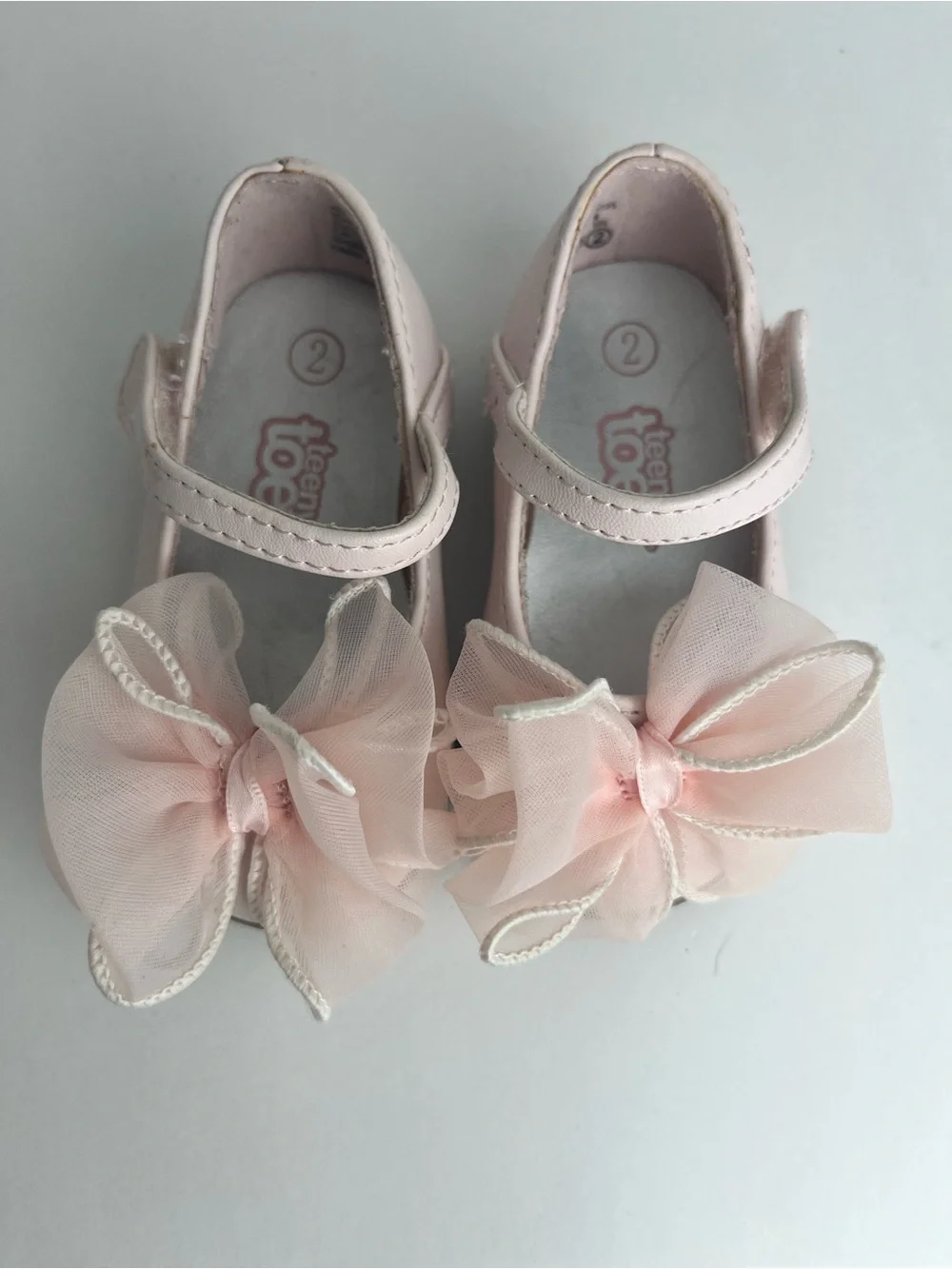 Teeny Toes- Baby Girl Pink Bow Mary Jane Style Dress Shoes - Size 2
